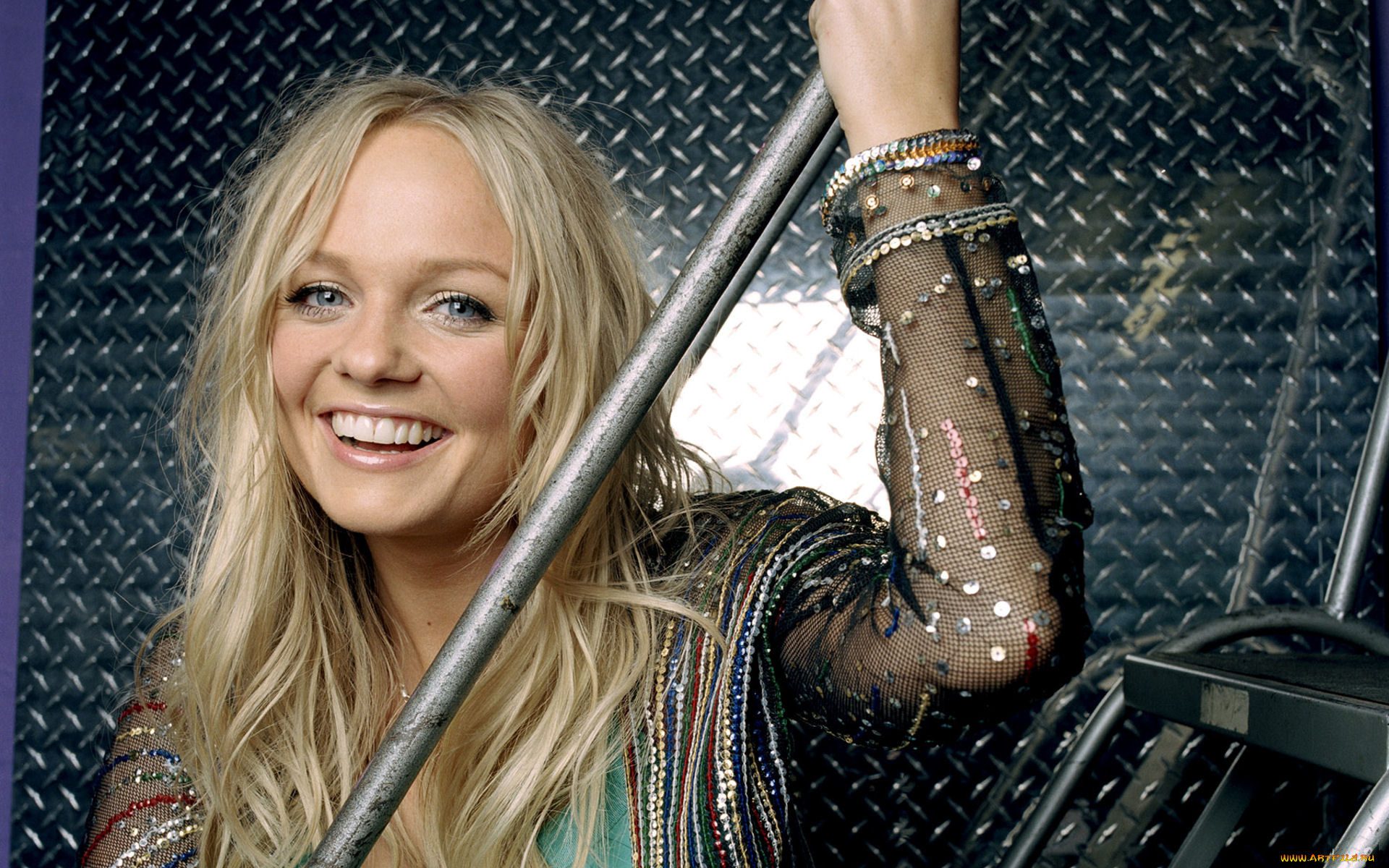 Emma bunton. Эмма Бантон. Emma Bunton 2006. Эмма Бантон обои. Спайс герлз Эмма.